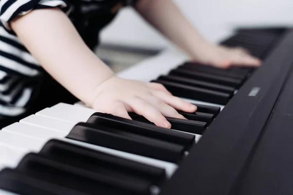 Finding the Right Teacher for Piano Lessons Sunnyvale, CA