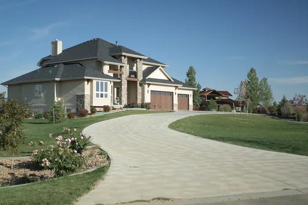 Custom Home Builder Raleigh Services: What to Expect From Start to Finish